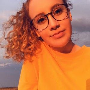 Meet your Posher, Delleny